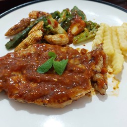 สเต็กสันคอหมูซอสหม่าล่า