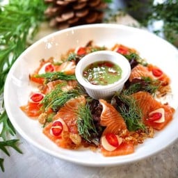 แซลม่อนแช่น้ำปลา