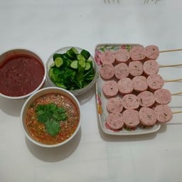 ไส้กรอกแหนมเอ็นหมูไลด์
