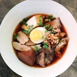 ก๋วยจั๊บอโศก