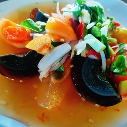 ยำไข่เยี่ยวม้า