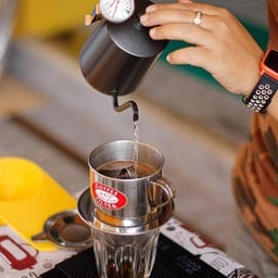 กาแฟนมเวียดนามซิกเนเจอร์ เย็น