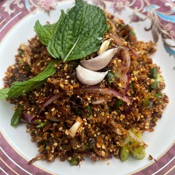 ร้านลาบขม นมย่าง สารคาม