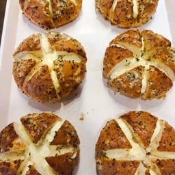 ขนมปังกระเทียมครีมชีส