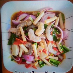ยำเช่บไหลบัวปลาร้ากุ้งสด