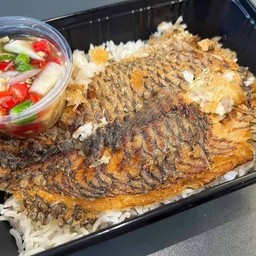 ข้าวหน้าปลานิลแกะ