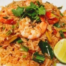 ข้าวผัดน้ำพริกเผา