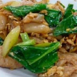 ชายกลาง