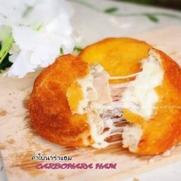 พิซซ่าทอด ไอ้หน้าหนวด สาขา3 ระยอง ติดถนนสาย36 ก่อนขึ้นสะพานต่างระดับแยกมาบข่า ขาเข้าชลบุรี (ตรงครัวสอสอ)