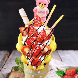 วาฟเฟิลไอศครีม สตรอเบอร์รี่ Hong Kong Icecream Waffle Strawberry 1020