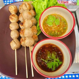 จูเนียรลูกชิ้นเตาถ่านออนเซน