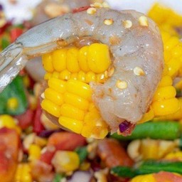 ตำข้าวโพดกุ้งสดไทย