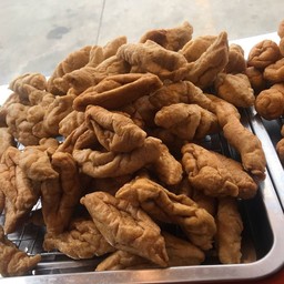 ร้านลูกชิ้นปลาระเบิดไจแอ้น ปั้ม พระนอน ปตท