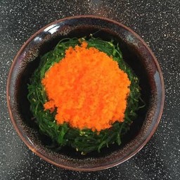 ข้าวหน้ายำสาหร่ายไข่กุ้ง