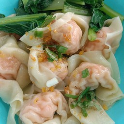 เกี๊ยว กุ้ง! หมูแดง
