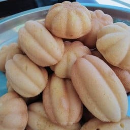 ขนมไข่น้องมนต์(สูตรโบราณ) เมืองศรีสะเกษ