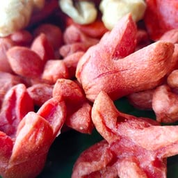 แซนลูกชิ้นทอด-น้ำชง