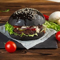 แฮมเบอร์เกอร์ ชาโคล เนื้อกะเพรา