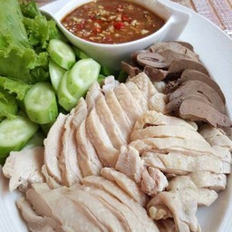 ชุดไก่ต้มบางแสน