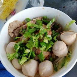 ก๋วยเตี๋ยวลุงต้อยเคลื่อนที่ สาขา2 สาขา2