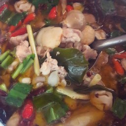 ต้มแซ่บเอ็นไก่