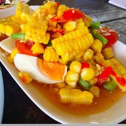 ตำข้าวโพดไข่เค็ม