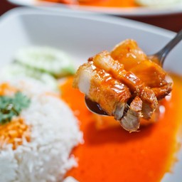 ข้าวหมูกรอบ