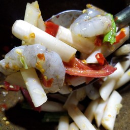 ตำไหลบัวกุ้งสด