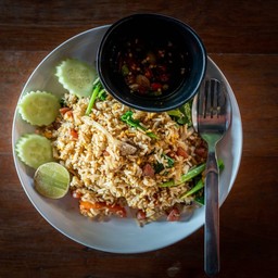 ข้าวผัดไก่เชียงอ๊อดปากดี