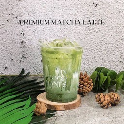 Premium Matcha Latte