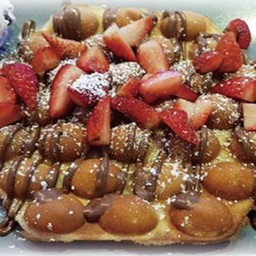 วาฟเฟิลฮ่องกง ท็อปปิ้ง สตอเบอรี่สด Hong Kong Waffle Topping Fresh Strawberry 1023