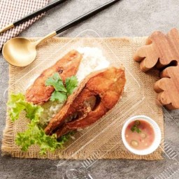 ขนมจีนชาวไทย อาหารทานเล่น เครื่องดื่ม