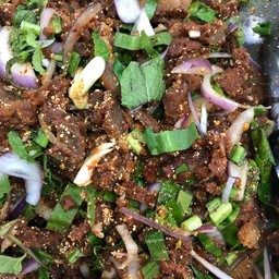 น้ำตกหมูทอด