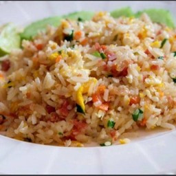 ข้าวผัดแหนม