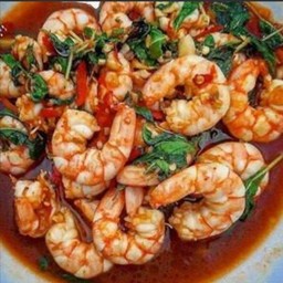 ข้าวกะเพรากุ้ง