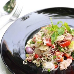 ยำทูน่าบ้านญวน