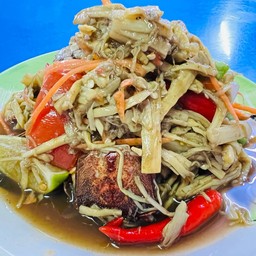 ตำหน่อไม้