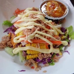 สลัดทูน่า