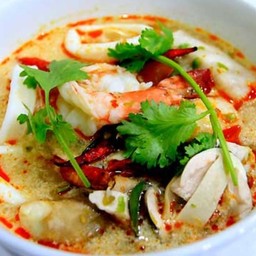 เล็กต้มยำรวมทะเล