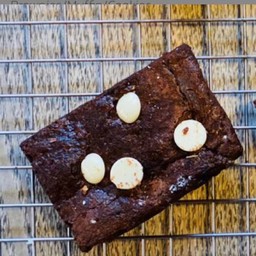 White Choc Chip Brownie