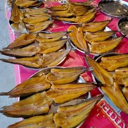 ร้านข้าวผัดน้ำพริก&ปลาสลิดกรอบ เส้นตัดใหม่ ศรีเกษม ตรงข้าม วินวินหมูกะทะ