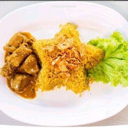 ข้าวหมกราดแกงแพะ