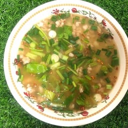 ข้าวต้มหมูทรงเครื่อง