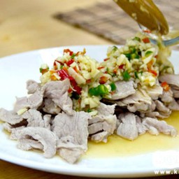 ยำหมูมะนาว