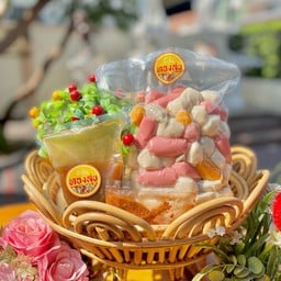 ลูกชิ้นรวม (1กก.) + แถมน้ำจิ้มทองสุข