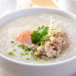 มารวยโจ๊ก (ป้าเยาว์หน้าโรงพยาบาล)