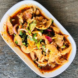 น้ำตกคอหมูย่าง