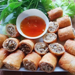 ปอเปี๊ยะเวียดนามทอดไส้ไก่