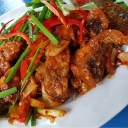เนื้อปลากะพงผัดพริกเผา