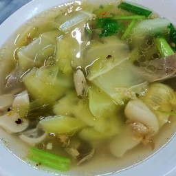 แกงจืดกระเพาะหมูเกี่ยมฉ่าย